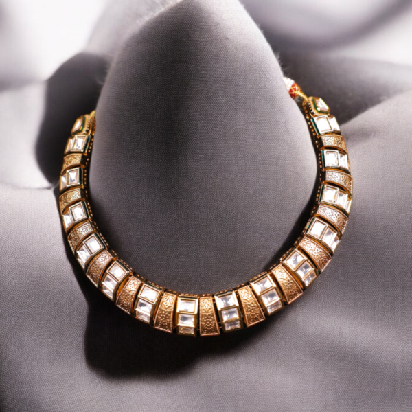 Square-Cut Kundan Choker