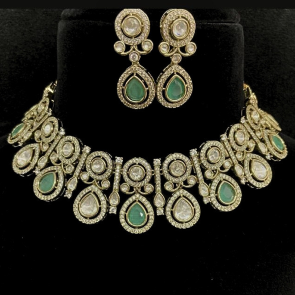 Royal Kundan & Emerald Choker Set