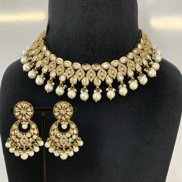 Kundan Pearl Choker Set