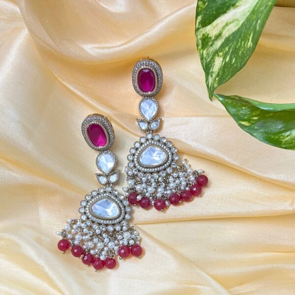 Antique Finish Kundan Earrings Product image Chinar Jewels